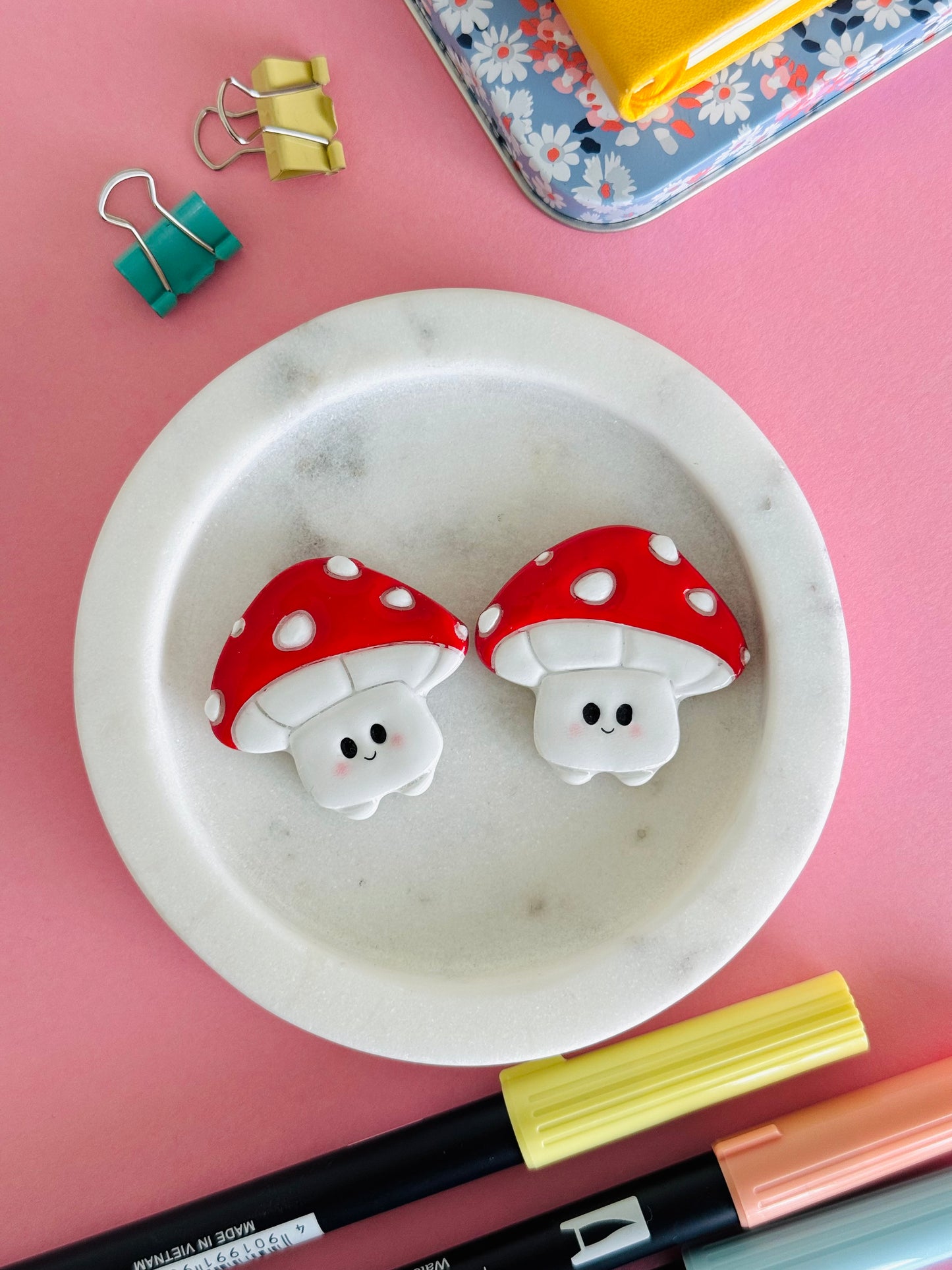 Mushroom | Handmade polymer clay magnet