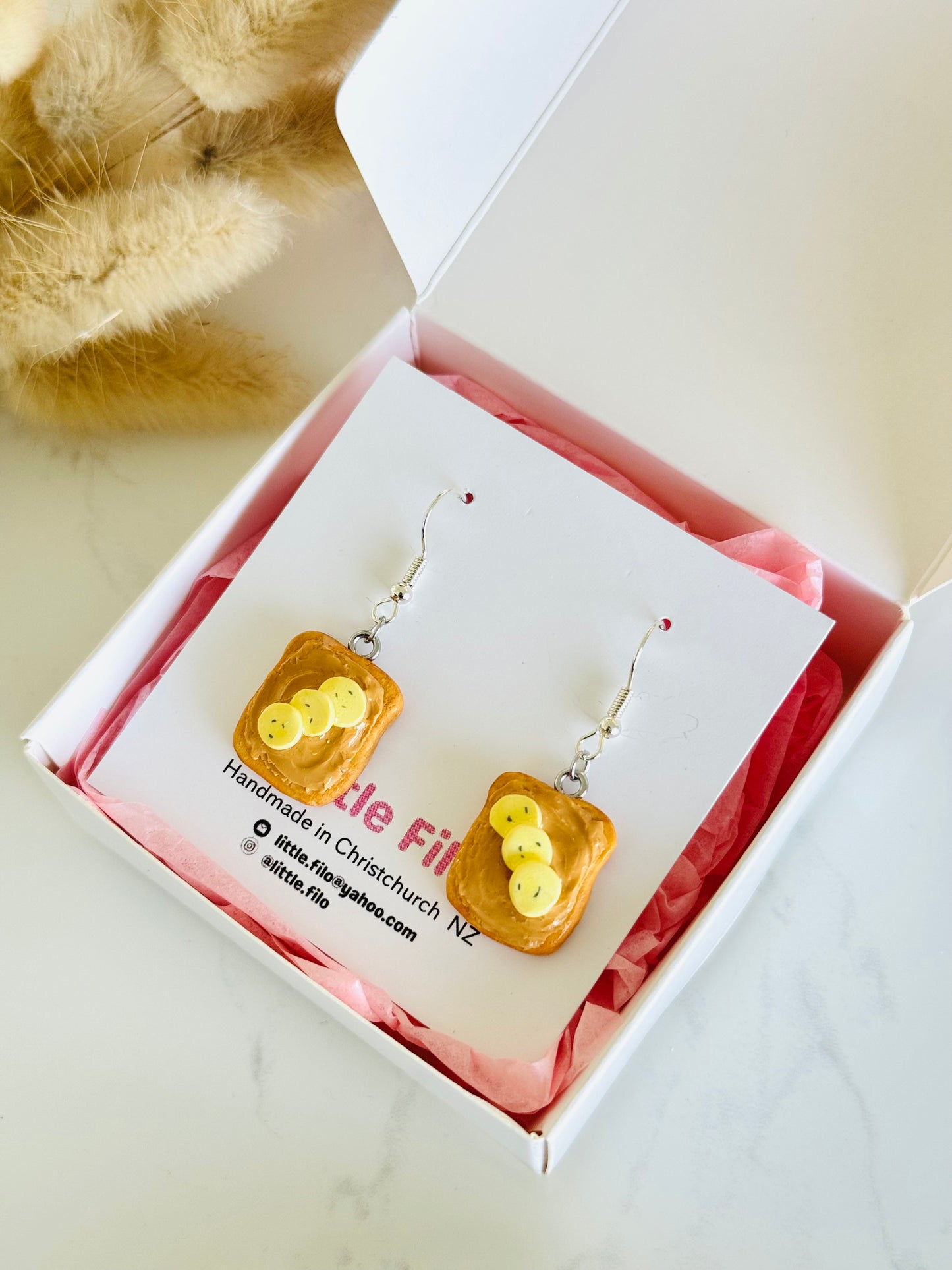 Kawaii toast earrings, polymer clay novelty accessory for food lovers