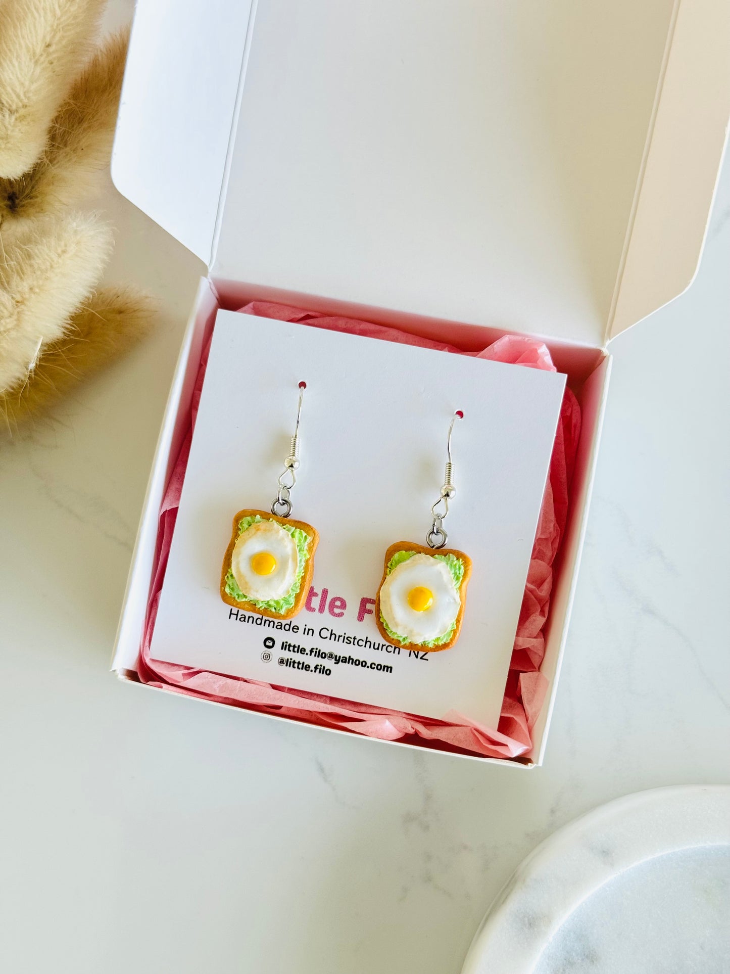 Kawaii toast earrings, polymer clay novelty accessory for food lovers