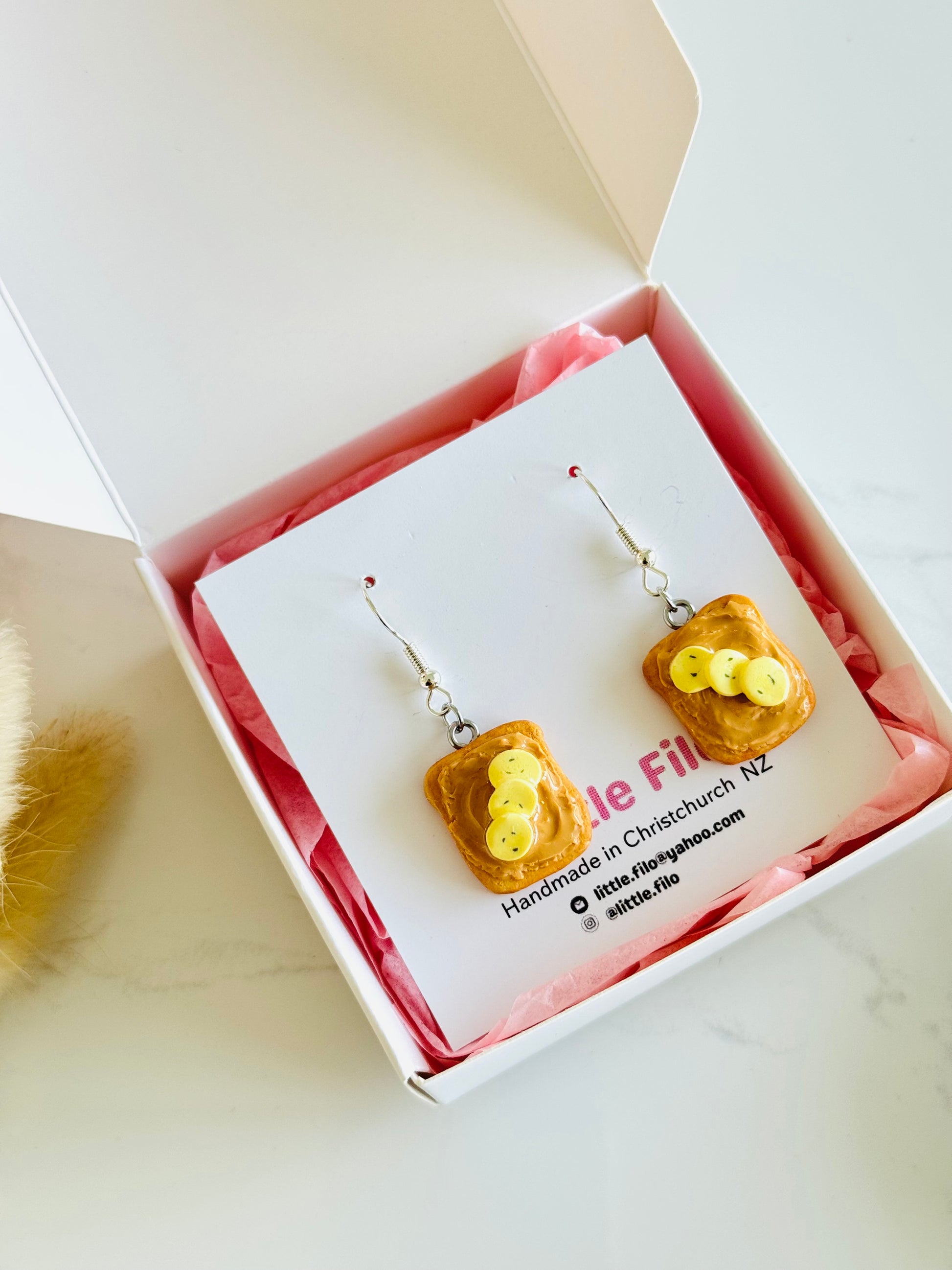 Kawaii toast earrings, polymer clay novelty accessory for food lovers